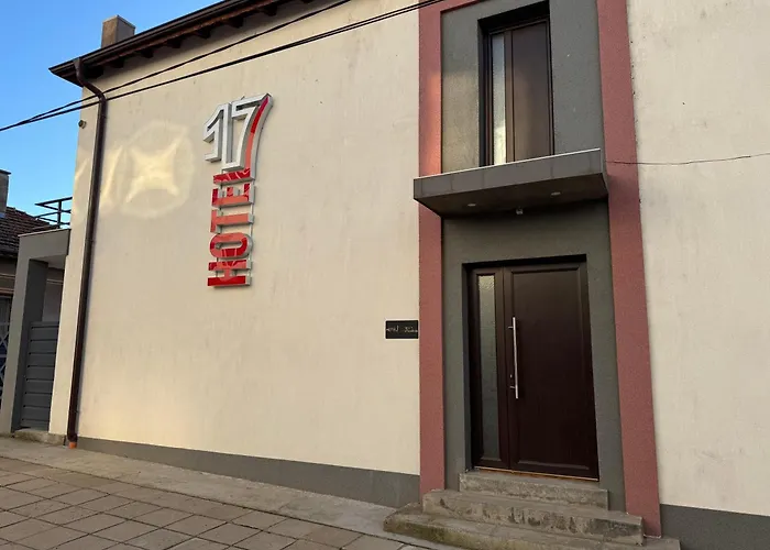 Hotel17 Hotel *